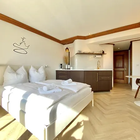 Cozy Couples I Kueche I Balkon I Parken I Schlossblick Apartman *