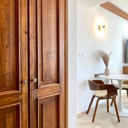 Cozy Couples I Kueche I Balkon I Parken I Schlossblick Apartman